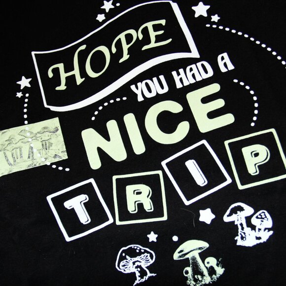 BNWT AW21 RAISED BY WOLVES NICE TRIP TSHIRT S - Picture 8 of 11